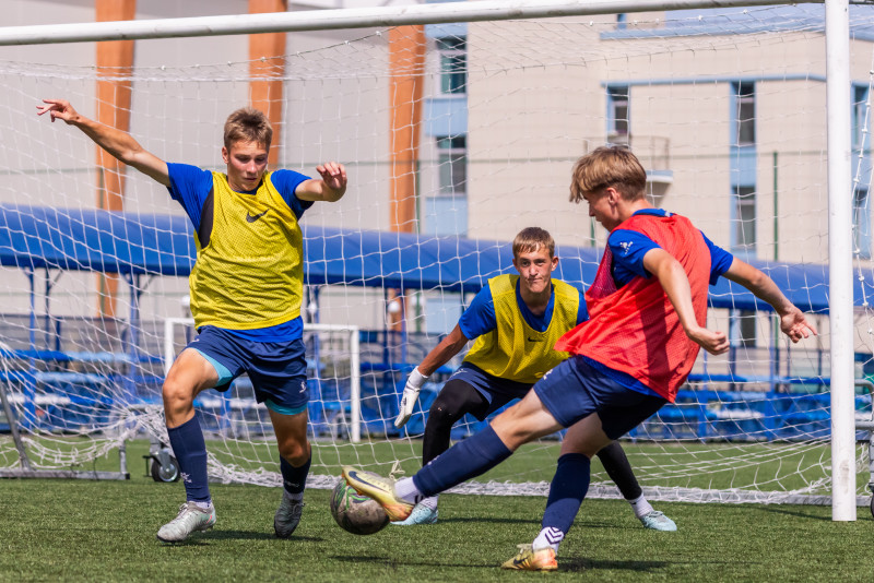 Тренировка «Зенита» U-16 перед матчем с «Уралом» U-16