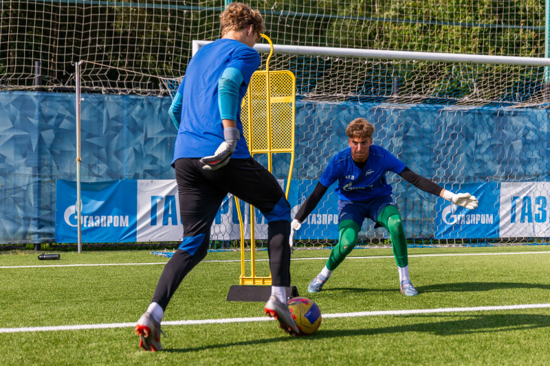 Тренировка «Зенита» U-17 перед матчем с «Уралом» U-17