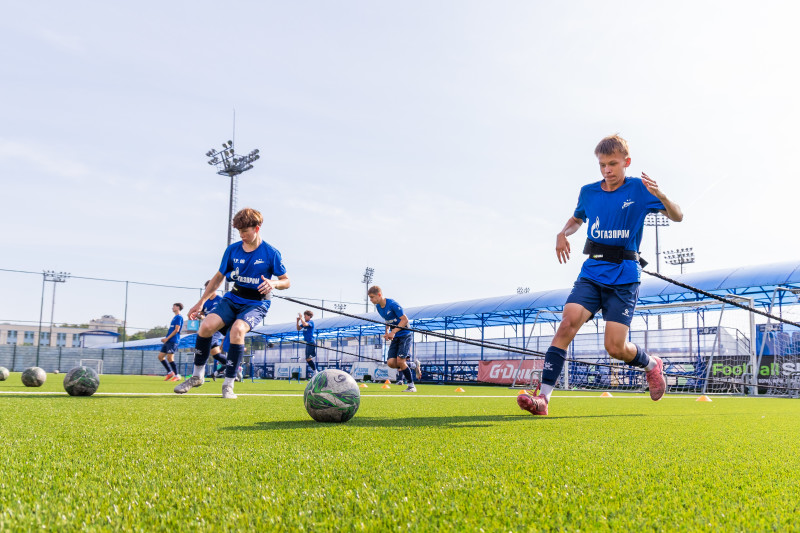 Тренировка «Зенита» U-17 перед матчем с «Уралом» U-17