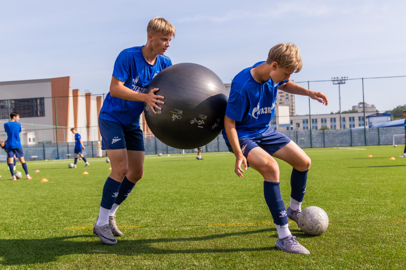 Тренировка «Зенита» U-17 перед матчем с «Уралом» U-17