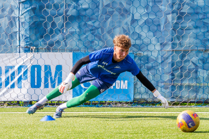 Тренировка «Зенита» U-17 перед матчем с «Уралом» U-17