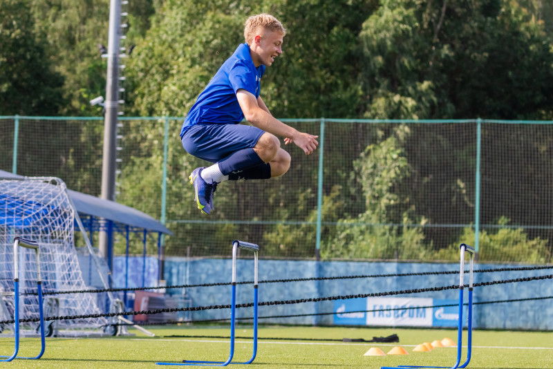 Тренировка «Зенита» U-17 перед матчем с «Уралом» U-17