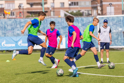 Тренировка «Зенита» U-17 перед матчем с «Уралом» U-17