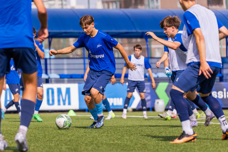 Тренировка «Зенита» U-18 перед матчем с «Уралом» U-18
