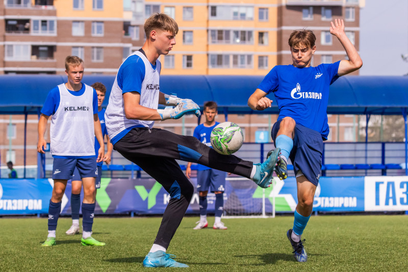 Тренировка «Зенита» U-18 перед матчем с «Уралом» U-18