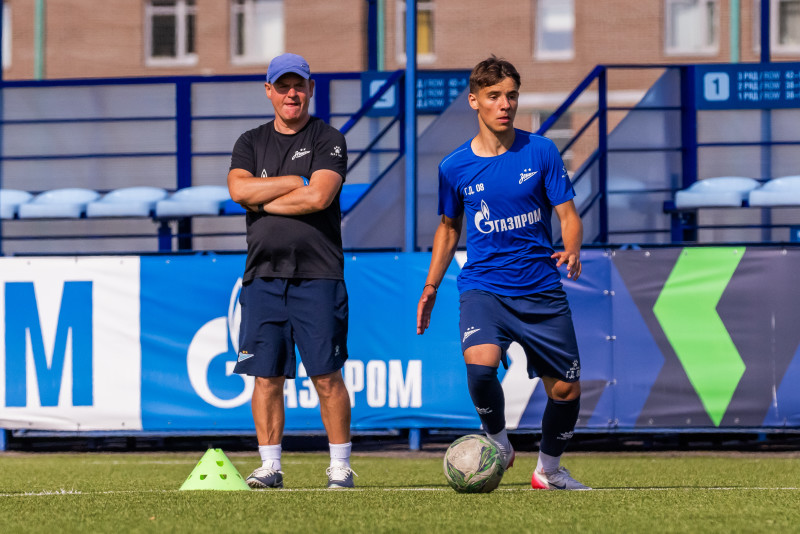 Тренировка «Зенита» U-18 перед матчем с «Уралом» U-18