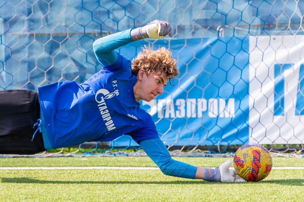 Тренировка «Зенита» U-18 перед матчем с «Уралом» U-18