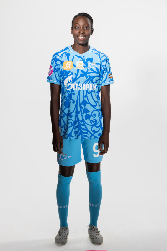 Фотосессия основного состава женского футбольного клуба «Зенит» сезона 2025/2026 (Jogel).