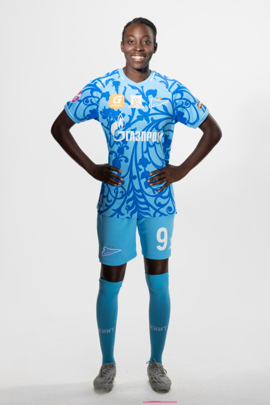 Фотосессия основного состава женского футбольного клуба «Зенит» сезона 2025/2026 (Jogel).