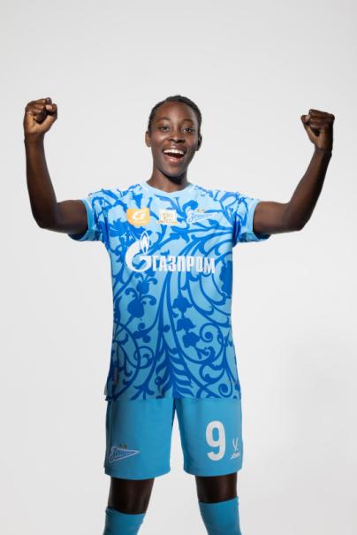 Фотосессия основного состава женского футбольного клуба «Зенит» сезона 2025/2026 (Jogel).