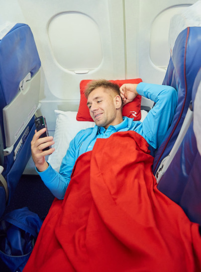 Вылет команды в Оренбург на матч с «Оренбургом»