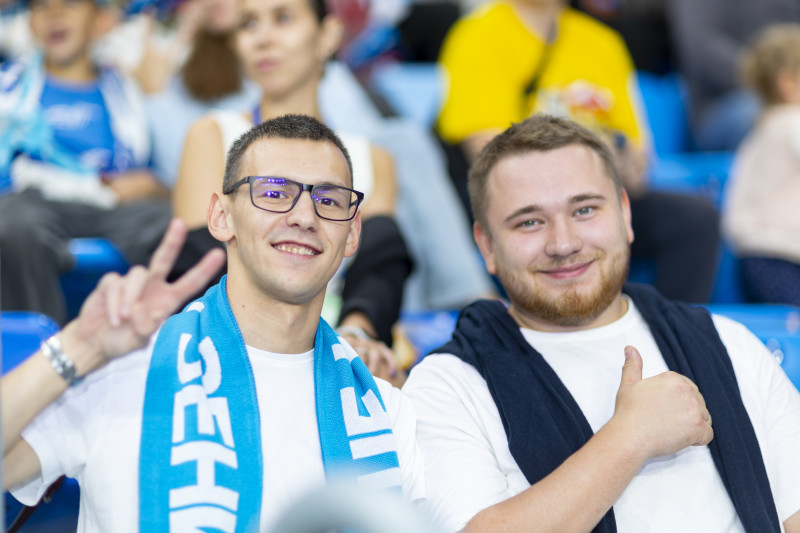 Болельщики на матче «Зенит» — «Пари НН»