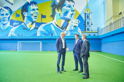 В «Газпром»-Академии представили грандиозные муралы, посвященные известным воспитанникам