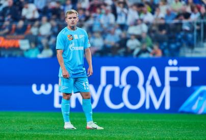 Игроки «Зенита»-2 в основном составе сине-бело-голубых на матче «Зенит» — «Сьон»