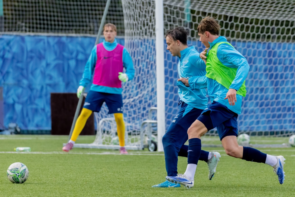 Тренировка «Зенита»-м перед матчем с ФК «Динамо»-м
