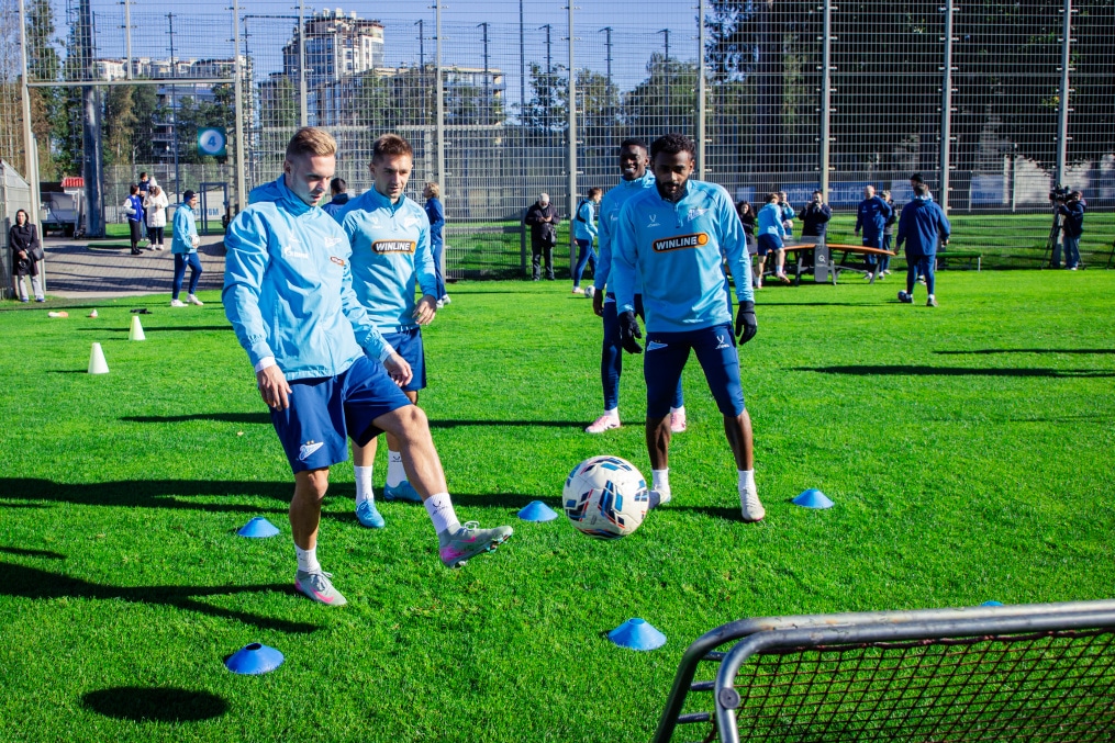 Тренировка основного состава перед матчем с «Оренбургом»