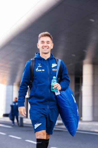 Вылет команды в Самару на матч с «Акроном»