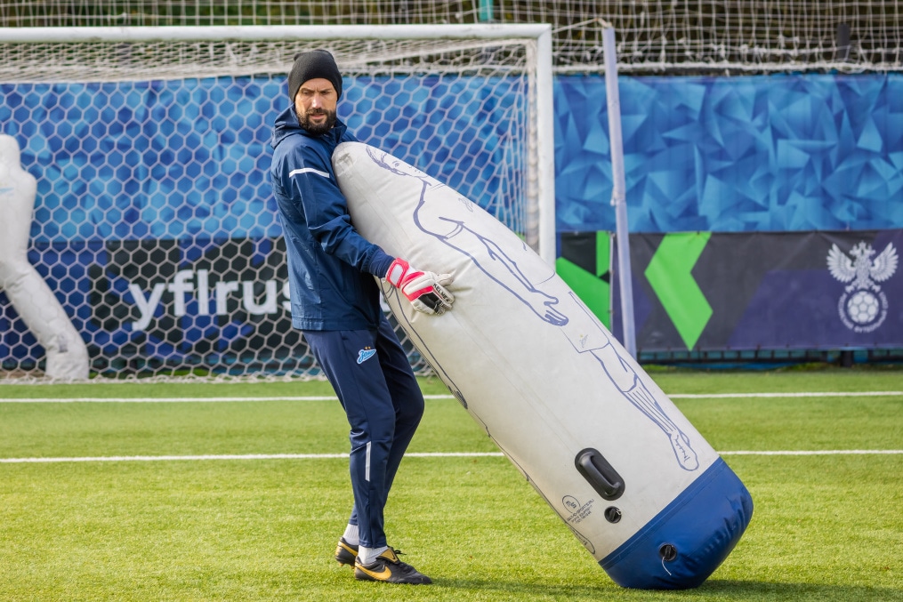 Тренировка «Зенита»-м перед товарищеским матчем «Зенит»-м — СШОР «Зенит»-м