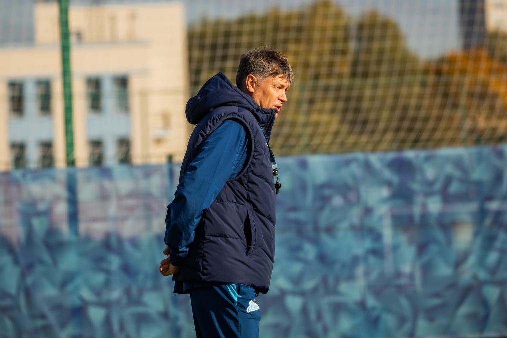 Тренировка «Зенита»-м перед товарищеским матчем «Зенит»-м — СШОР «Зенит»-м