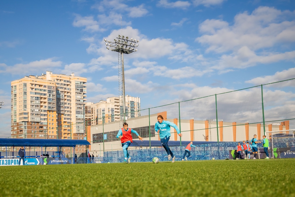 Тренировка «Зенита»-м перед товарищеским матчем «Зенит»-м — СШОР «Зенит»-м