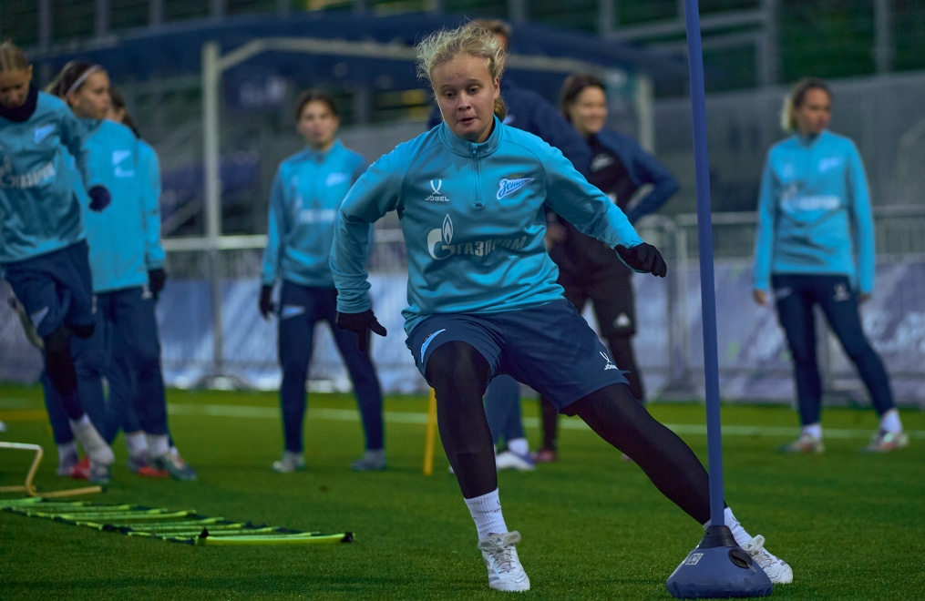 Тренировка женской молодежной команды перед матчем с «Краснодаром»-м