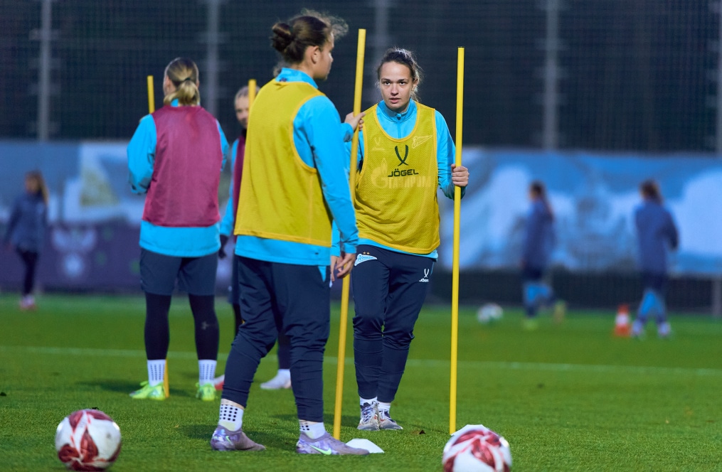 Тренировка женской молодежной команды перед матчем с «Краснодаром»-м