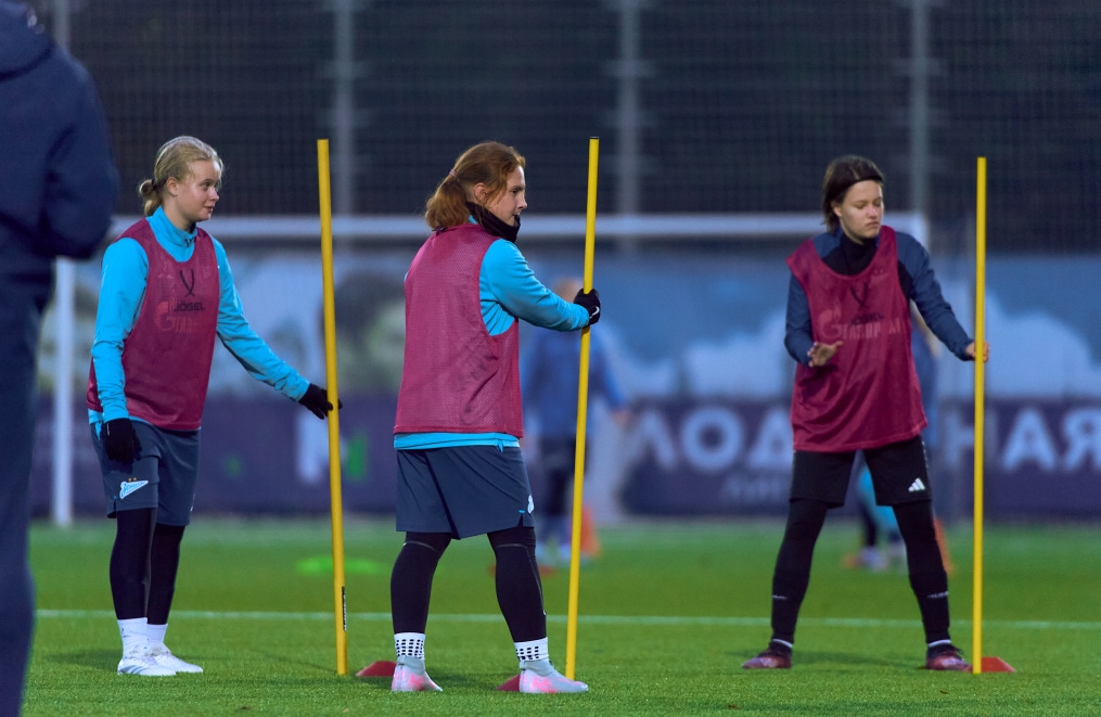 Тренировка женской молодежной команды перед матчем с «Краснодаром»-м
