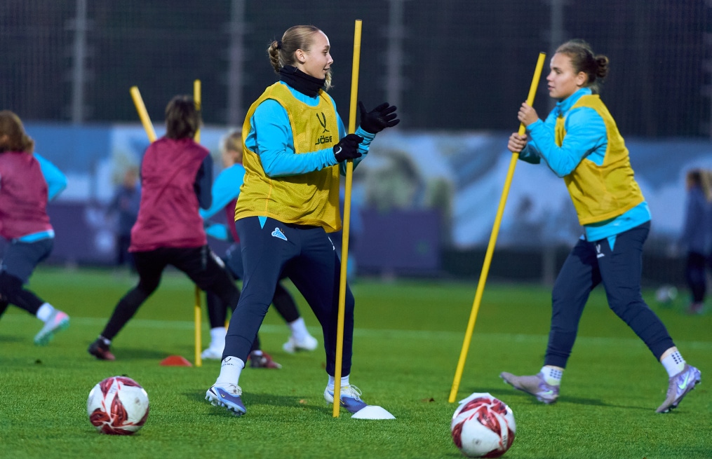 Тренировка женской молодежной команды перед матчем с «Краснодаром»-м