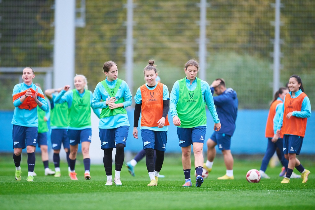 Тренировка женской команды перед финалом Кубка России