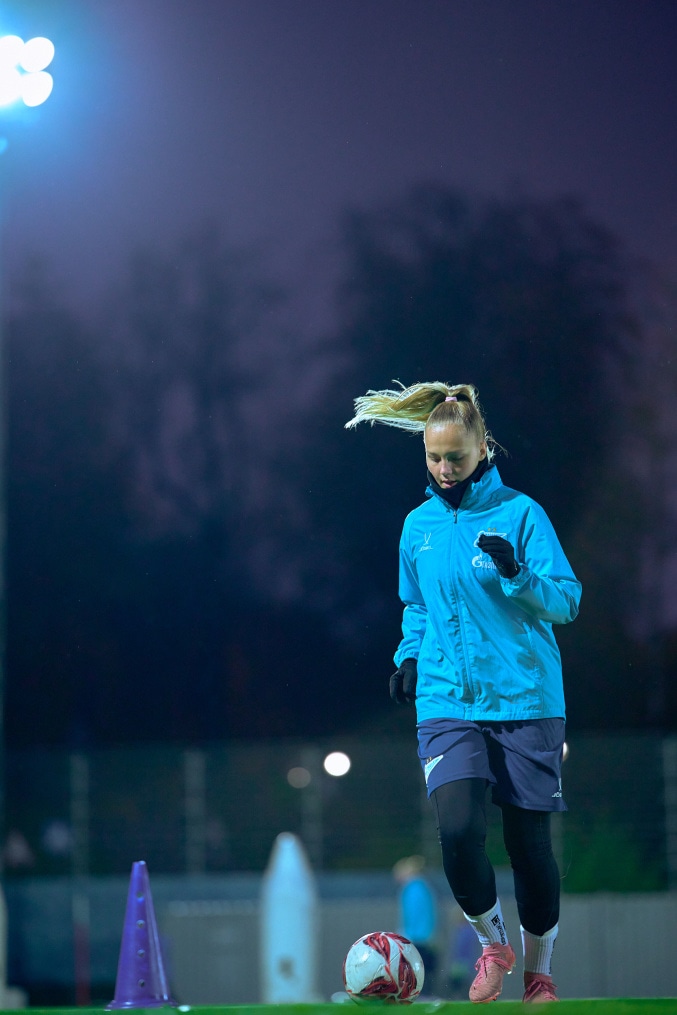 Тренировка женской молодежной команды перед матчем с «Чертаново»-м