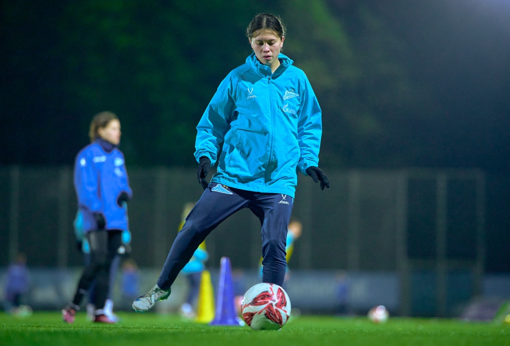 Тренировка женской молодежной команды перед матчем с «Чертаново»-м