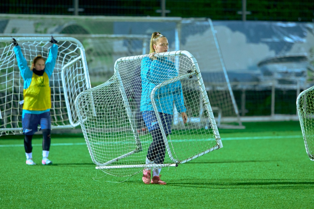 Тренировка женской молодежной команды перед матчем с «Чертаново»-м