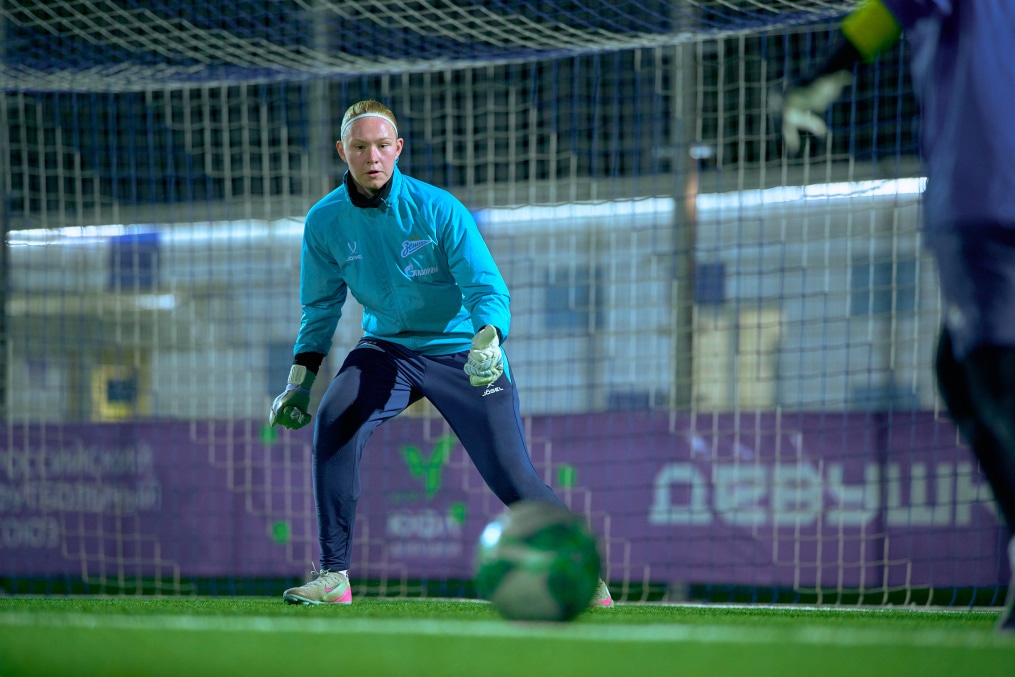 Тренировка женской молодежной команды перед матчем с «Чертаново»-м