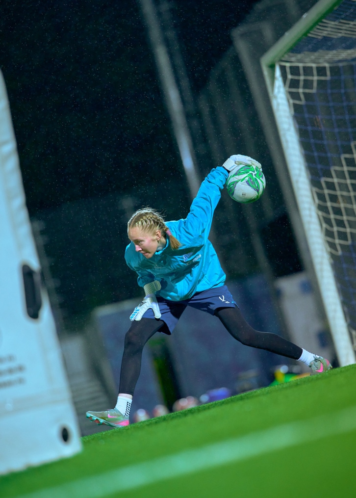 Тренировка женской молодежной команды перед матчем с «Чертаново»-м