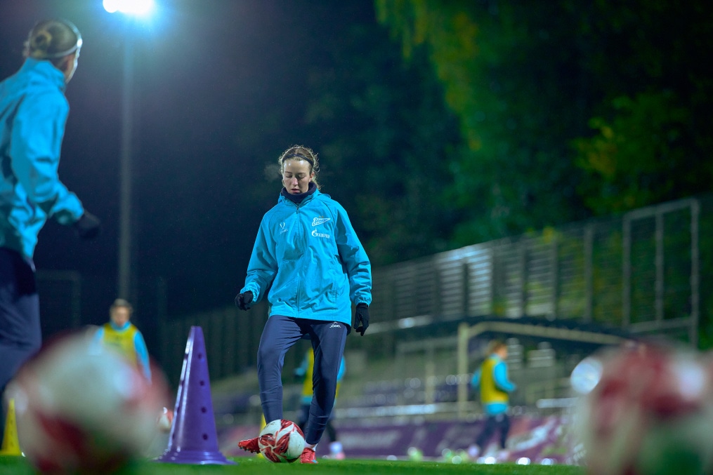 Тренировка женской молодежной команды перед матчем с «Чертаново»-м