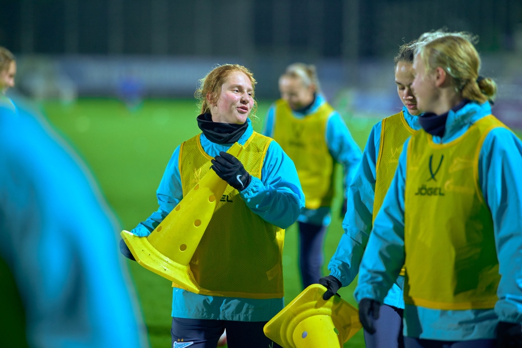 Тренировка женской молодежной команды перед матчем с «Чертаново»-м