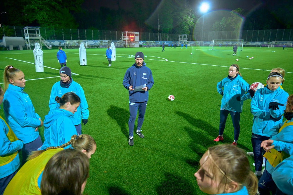 Тренировка женской молодежной команды перед матчем с «Чертаново»-м