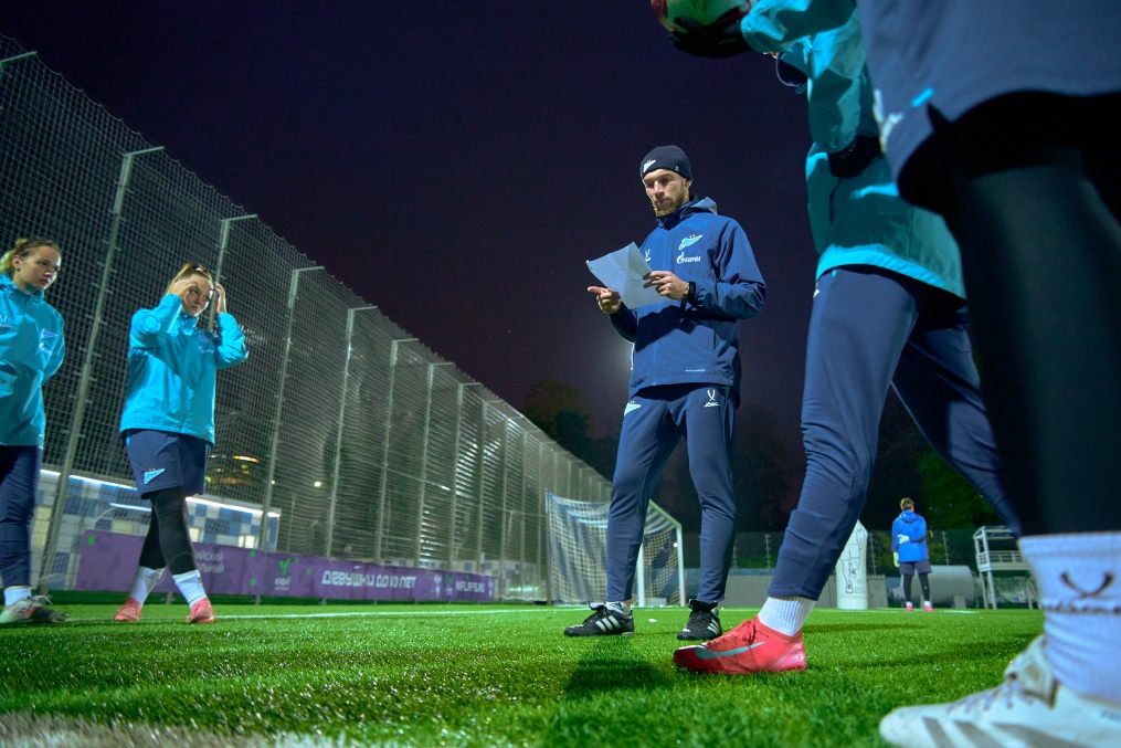 Тренировка женской молодежной команды перед матчем с «Чертаново»-м