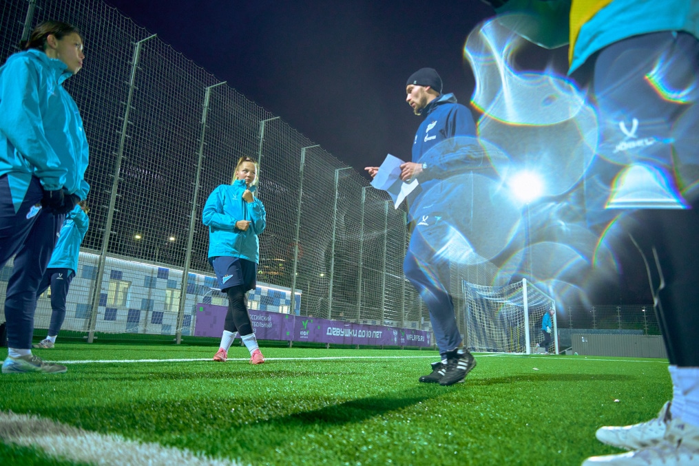 Тренировка женской молодежной команды перед матчем с «Чертаново»-м