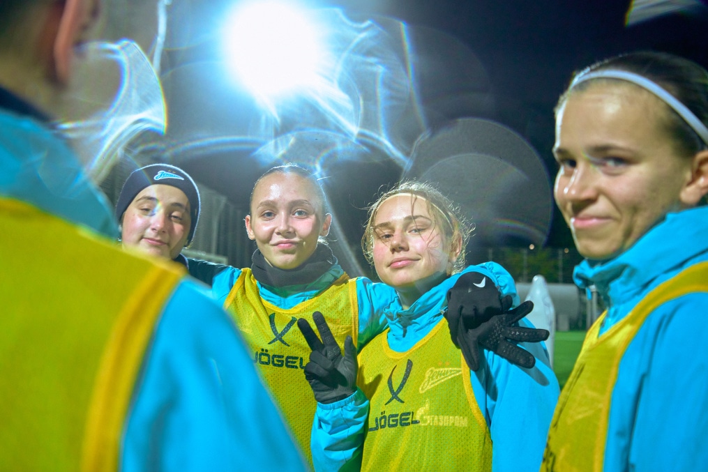 Тренировка женской молодежной команды перед матчем с «Чертаново»-м