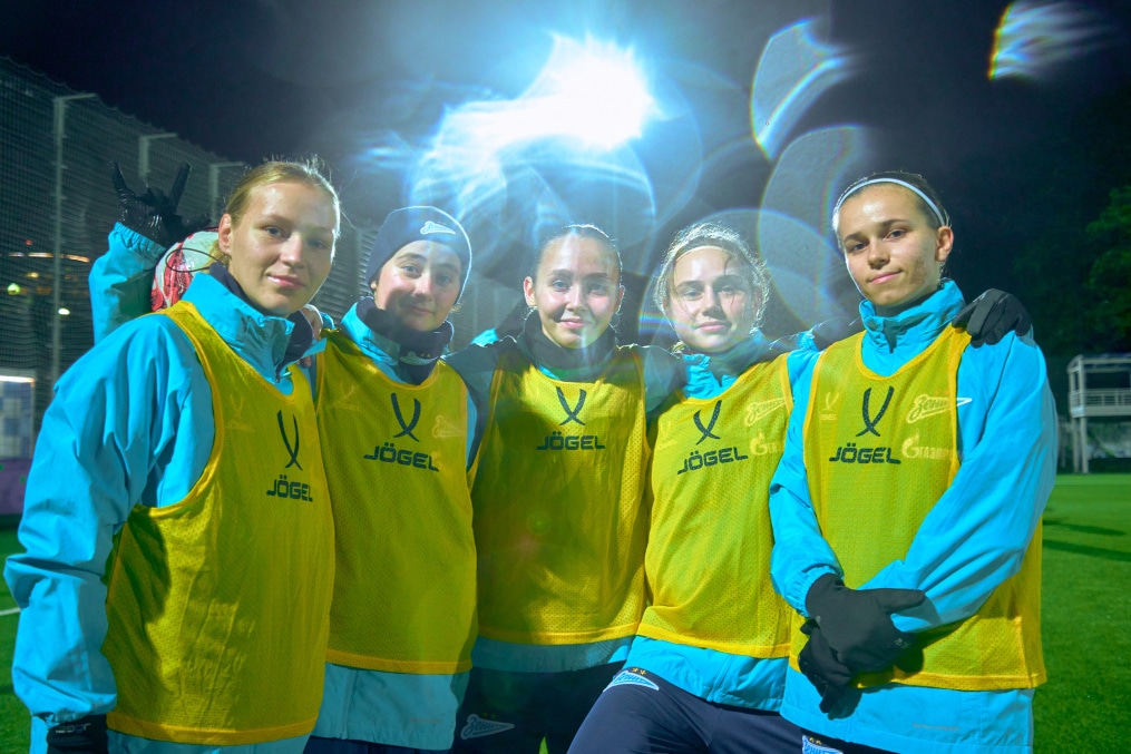 Тренировка женской молодежной команды перед матчем с «Чертаново»-м