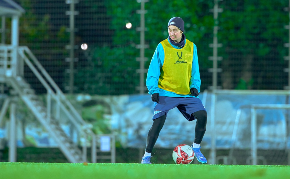 Тренировка женской молодежной команды перед матчем с «Чертаново»-м