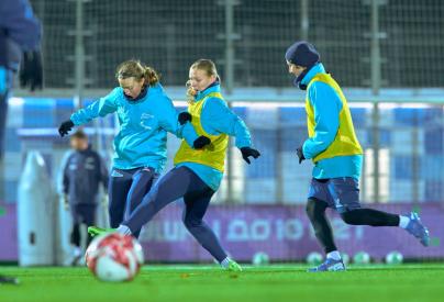 Тренировка женской молодежной команды перед матчем с «Чертаново»-м