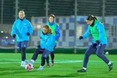 Тренировка женской молодежной команды перед матчем с «Чертаново»-м