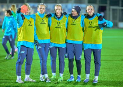 Тренировка женской молодежной команды перед матчем с «Чертаново»-м