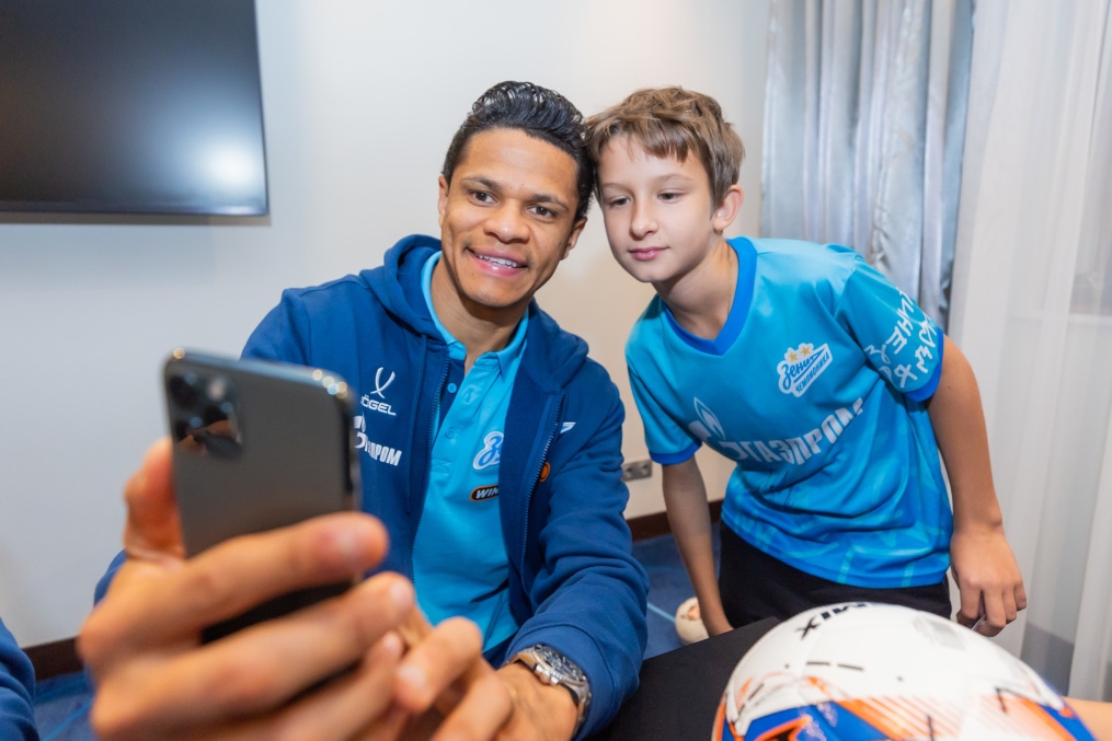 Автограф-сессия для детей школ «Зенит-Чемпионика» в Сочи