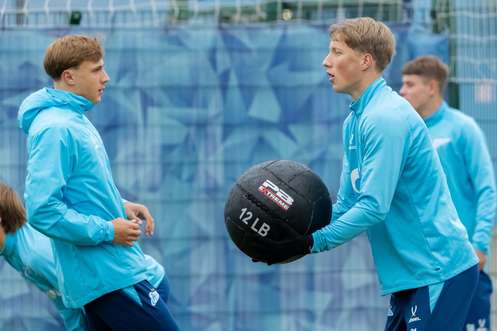 Тренировка «Зенита»-м перед матчем с ЦСКА-М