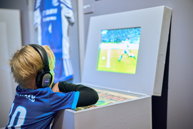 День открытых дверей «Зенит-Чемпионики» – 2025: посещение выставки «Зенит. Петербург. 100 лет вместе»