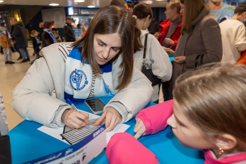 Квиз на фан-променаде перед матчем с «Рубином»