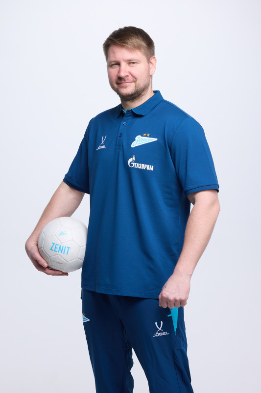 Алексей Тарасюк, главный тренер женской футбольной команды «Зенит»